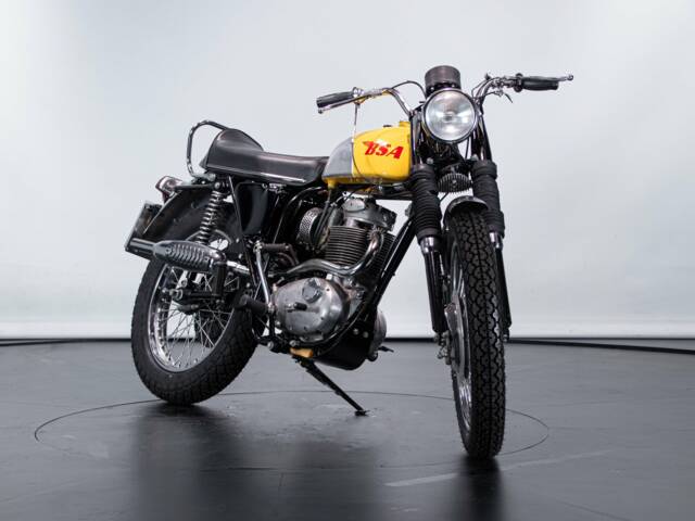 BSA B 44 Victor Grand Prix