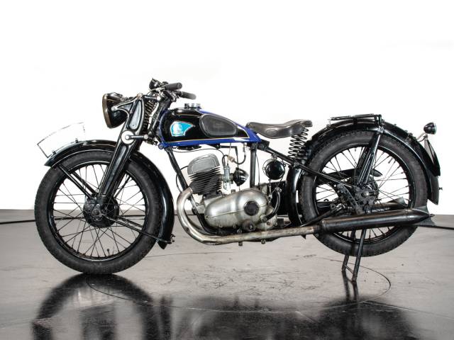 Image 1/24 de Triumph (TWN) DUMMY (1936)