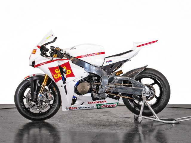 Image 1/37 of Honda DUMMY (2011)