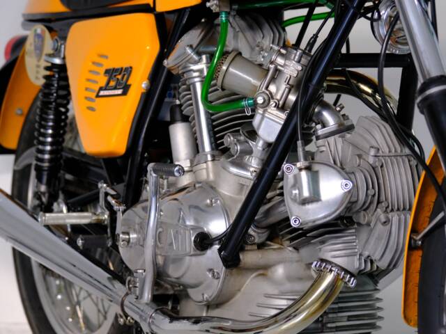 Ducati 750 Sport