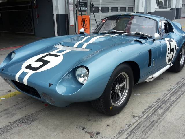 Immagine 1/28 di Shelby Daytona Cobra Coupe (1964)