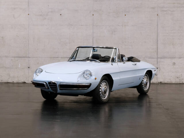 Image 1/23 de Alfa Romeo 1750 Spider (1969)