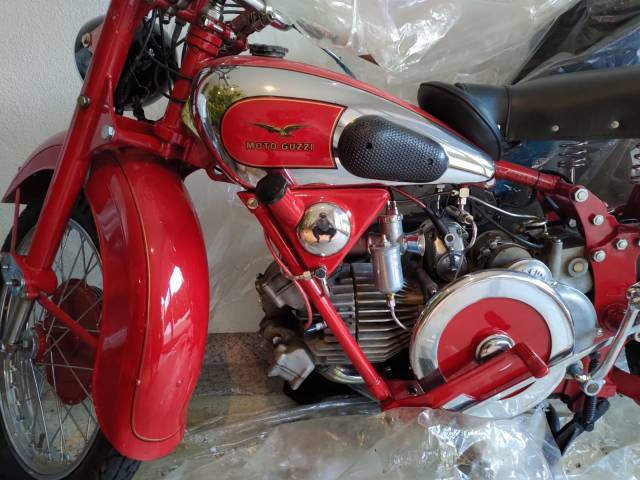 Imagen 1/7 de Moto Guzzi DUMMY (1949)