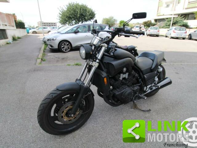 Immagine 1/10 di Yamaha DUMMY (1997)