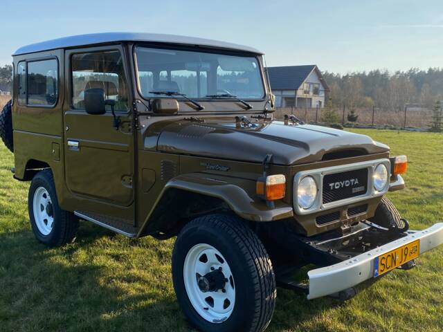 Toyota Land Cruiser BJ 42