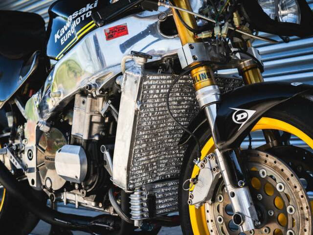 Kawasaki ZX-R 750
