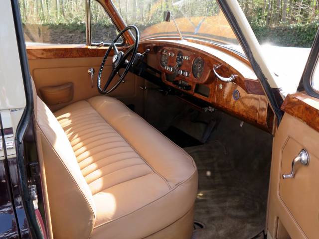 Bentley S 1