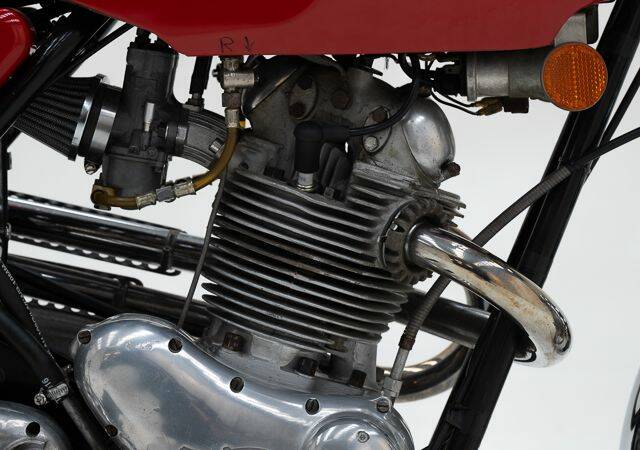 Norton Commando 750 Fastback