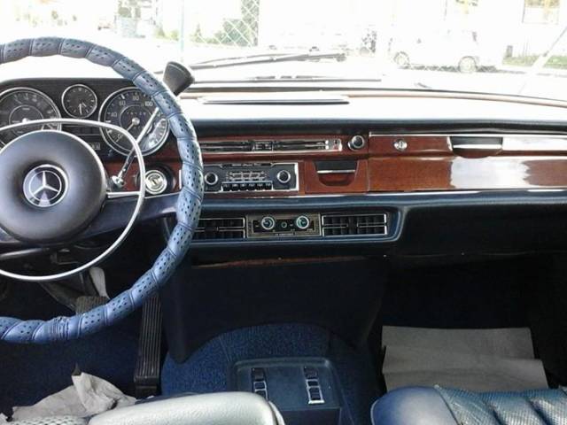 Mercedes-Benz 280 SE 4,5
