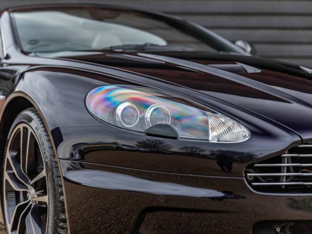Aston Martin DBS Volante