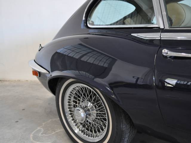 Jaguar E-Type V12 (2+2)