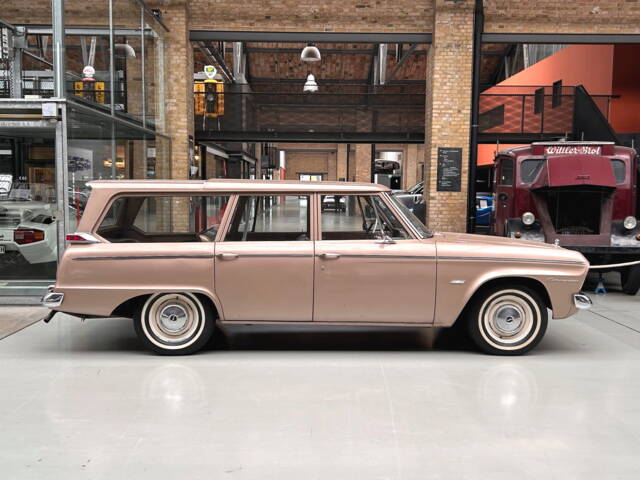 Imagen 1/26 de Studebaker Commander Wagonaire (1963)