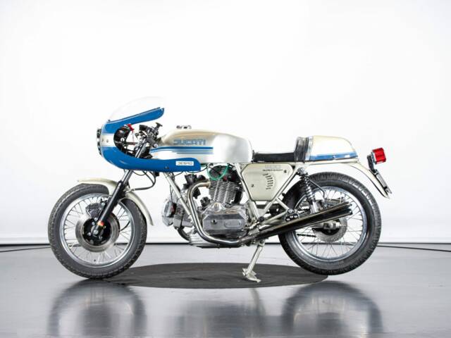 Ducati 900 SS