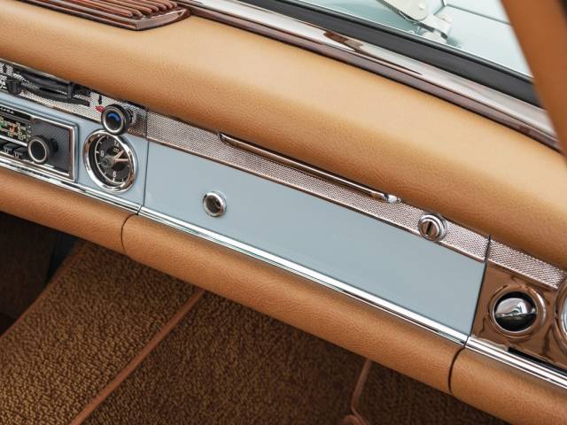 Mercedes-Benz 280 SL