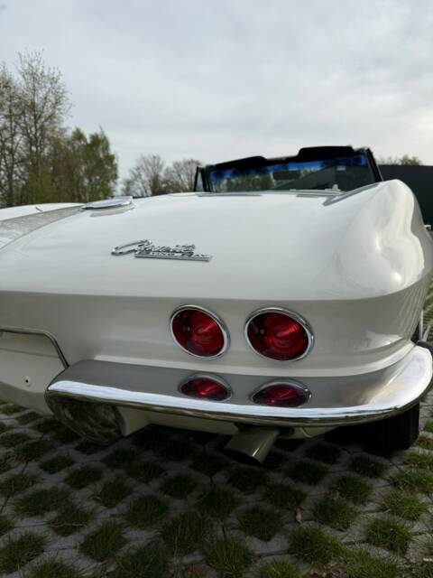 Chevrolet Corvette Sting Ray Convertible