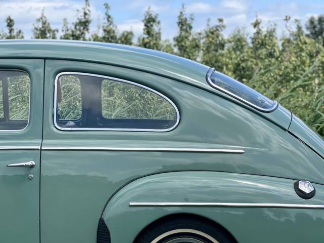 Volvo PV 544