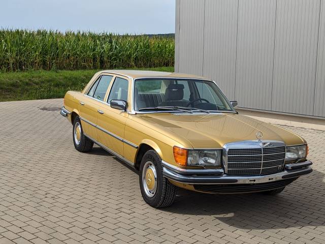 Mercedes-Benz 350 SE
