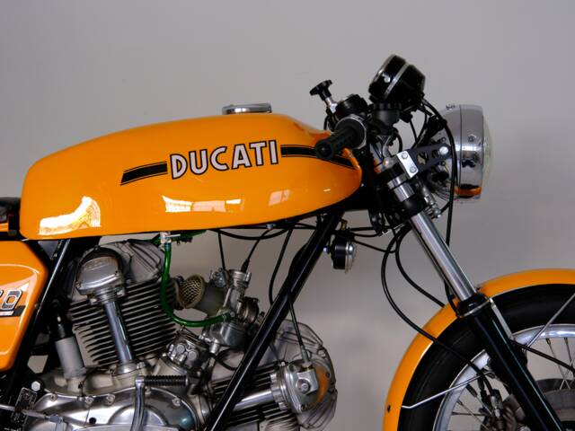 Ducati 750 Sport