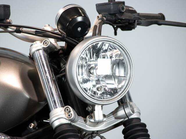 BMW R NineT