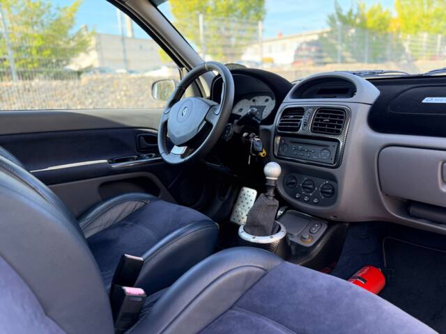 Renault Clio II V6