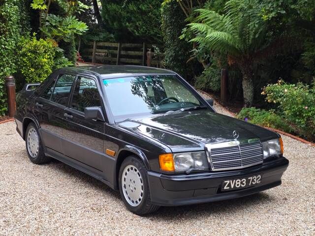 Mercedes-Benz 190 E 2.3-16