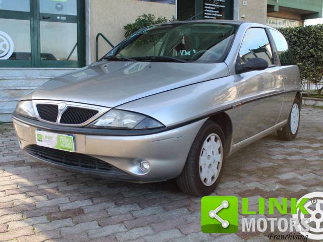 Image 1/10 of Lancia Y 1.2 16V (2000)