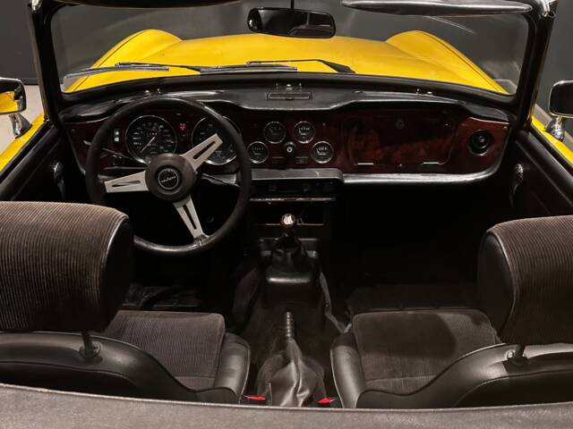 Triumph TR 6 PI