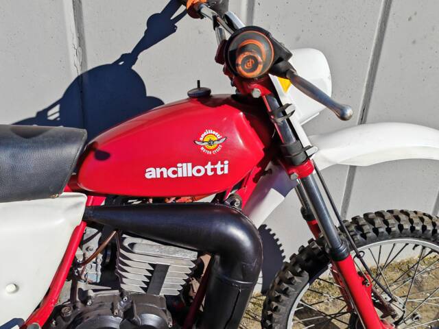 Ancillotti CRH Hiro 125