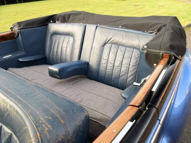 Rolls-Royce Silver Wraith