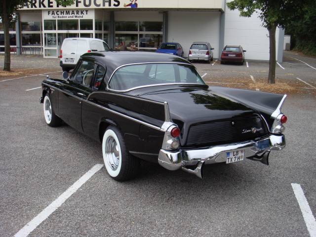 Studebaker Silver Hawk