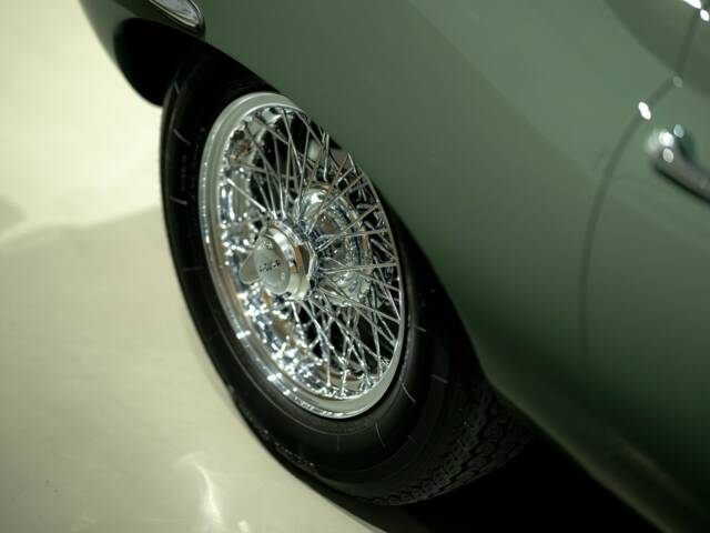 Jaguar E-Type 4.2