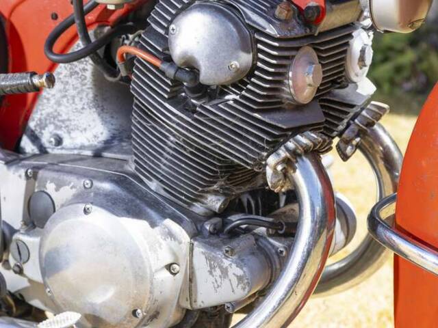 Honda C 72