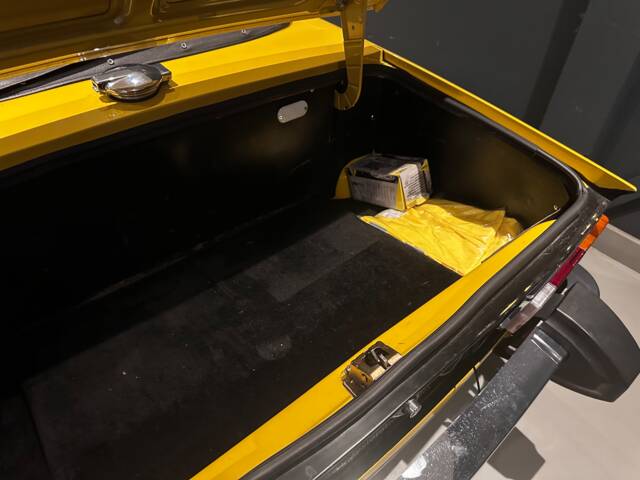 Triumph TR 6 PI