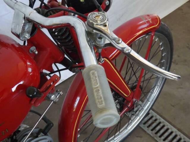 Moto Guzzi Cardellino 65