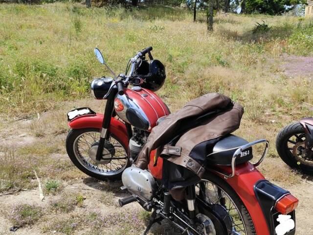 BSA B 44