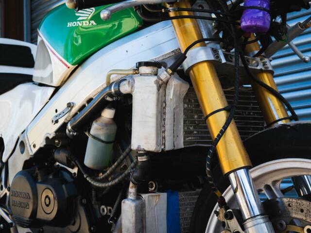 Honda VFR 750R RC36