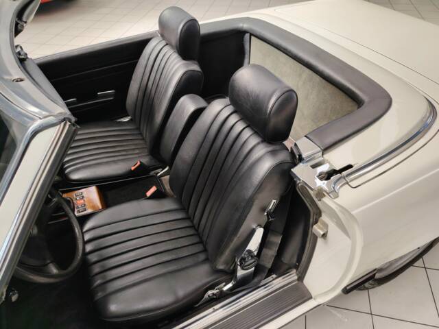 Mercedes-Benz 280 SL
