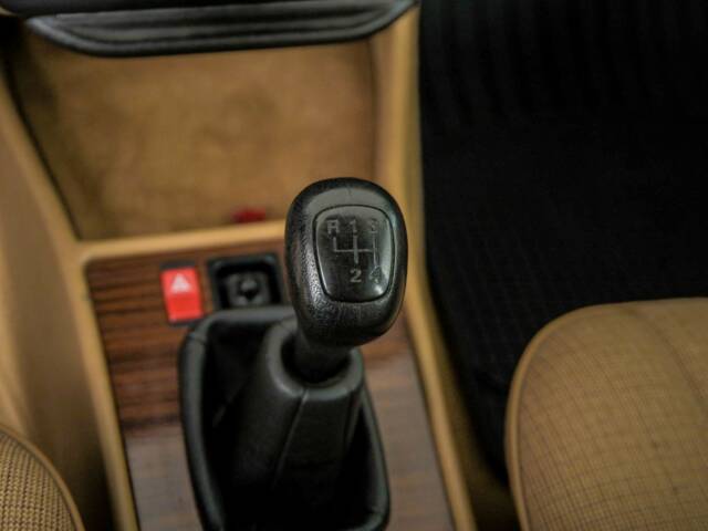 Mercedes-Benz 190 D