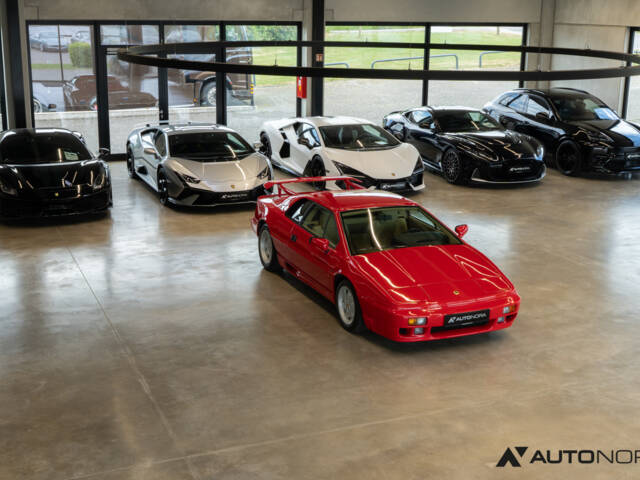 Lotus Esprit SE