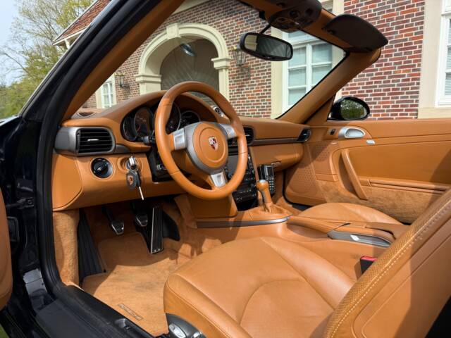 Porsche 911 Carrera