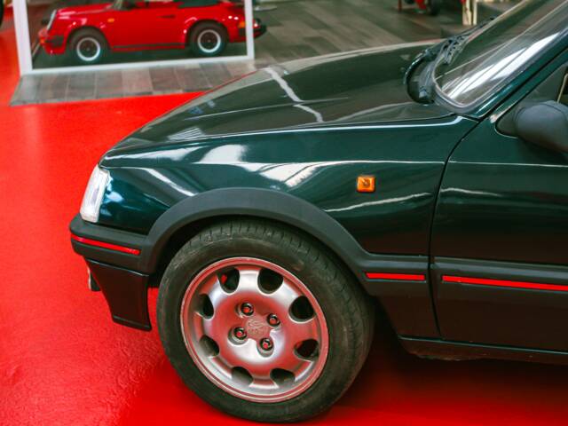 Peugeot 205 GTi 1.9