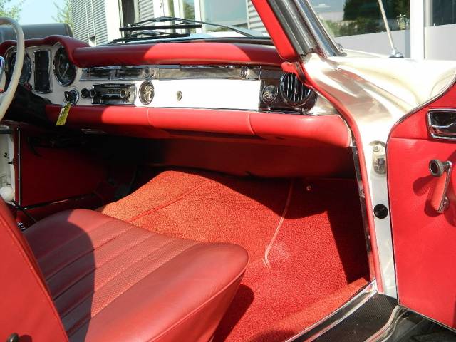 Mercedes-Benz 280 SL