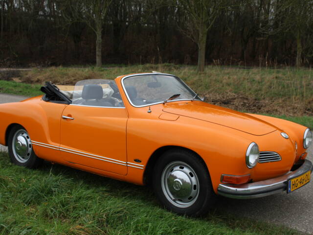 Image 1/5 de Volkswagen Karmann Ghia 1600 (1972)