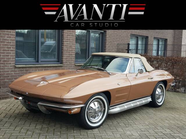 Chevrolet Corvette Sting Ray Convertible - Chevrolet Corvette C2 Convertible Fully restored Matching numbers Manual transmission
