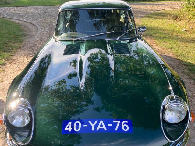 Jaguar E-Type V12 (2+2)