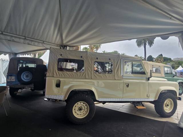 Land Rover 110