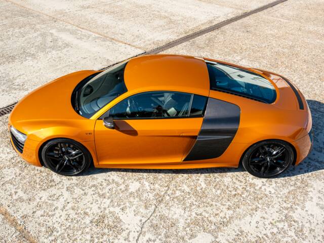 Audi R8 V10