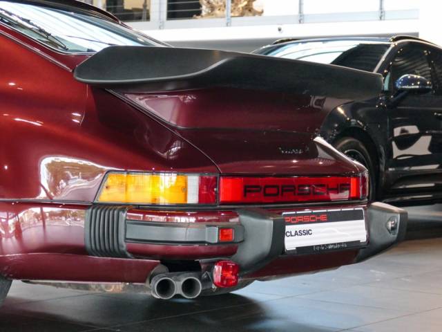 Porsche 911 Turbo 3.3