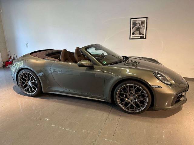 Porsche 911 Carrera 4