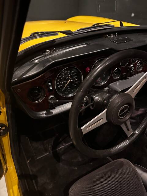 Triumph TR 6 PI